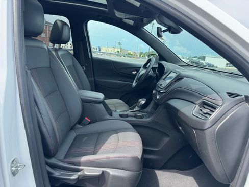 Used 2022 Chevrolet Equinox RS FWD image 18