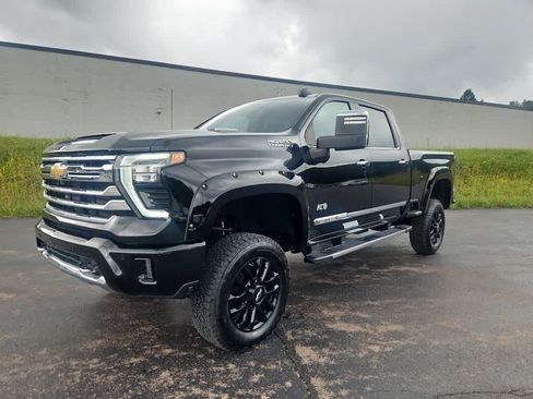 Used 2024 Chevrolet Silverado 2500 High Country AWD/4WD image 1