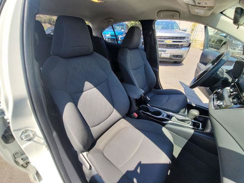 Used 2020 Toyota Corolla LE FWD image 24