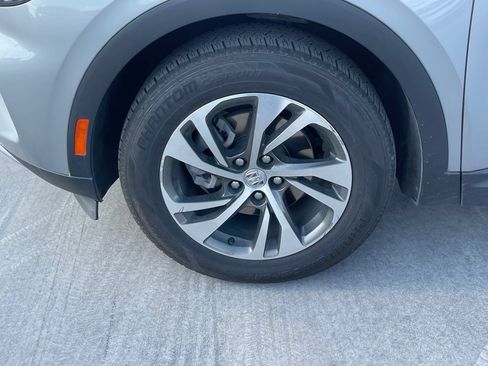 Used 2023 Buick Envision Essence FWD image 4
