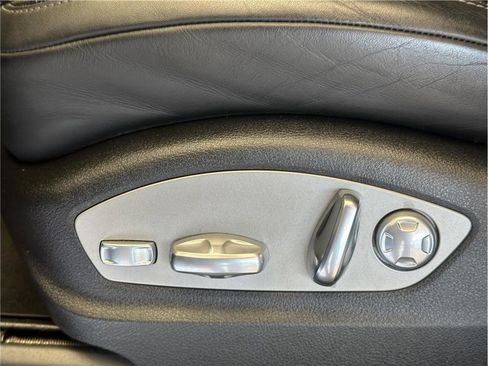 Used 2018 Porsche Macan Sport Edition image 16