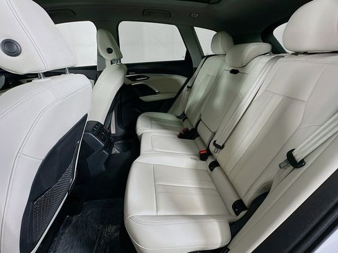 Used 2025 Audi Q5 Premium Plus w/ Premium Plus AWD/4WD image 9