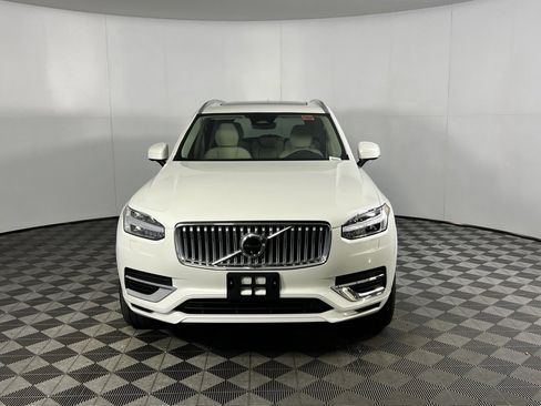 Used 2025 Volvo XC90 T8 Plus w/ Protection Package Premier image 12