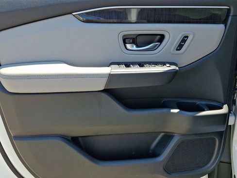 Used 2023 Honda Pilot Elite image 13