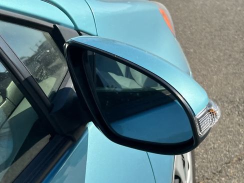 Used 2013 Toyota Prius C One FWD image 19