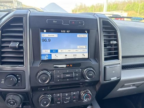 Used 2018 Ford F150 XLT w/ Equipment Group 302A Luxury AWD/4WD image 12