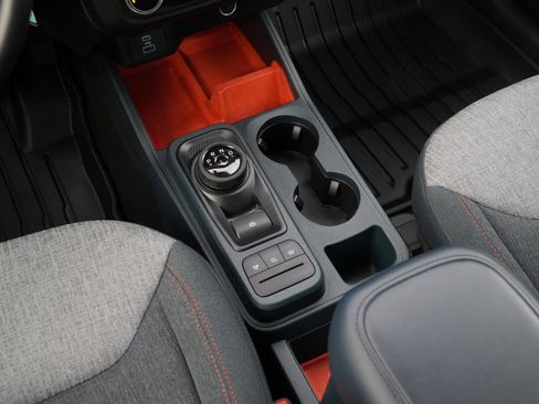 Used 2024 Ford Maverick XLT image 25