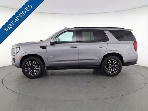 Used 2023 GMC Yukon AT4 image 4