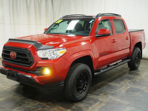 Used 2020 Toyota Tacoma SR AWD/4WD image 2