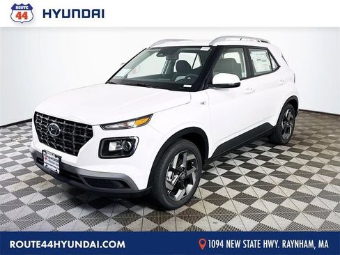 New 2025 Hyundai Venue SEL FWD image 1