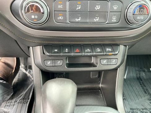 Used 2022 GMC Canyon AT4 w/ Trailering Package AWD/4WD image 28