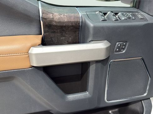 Certified 2022 Ford F350 Lariat AWD/4WD image 11