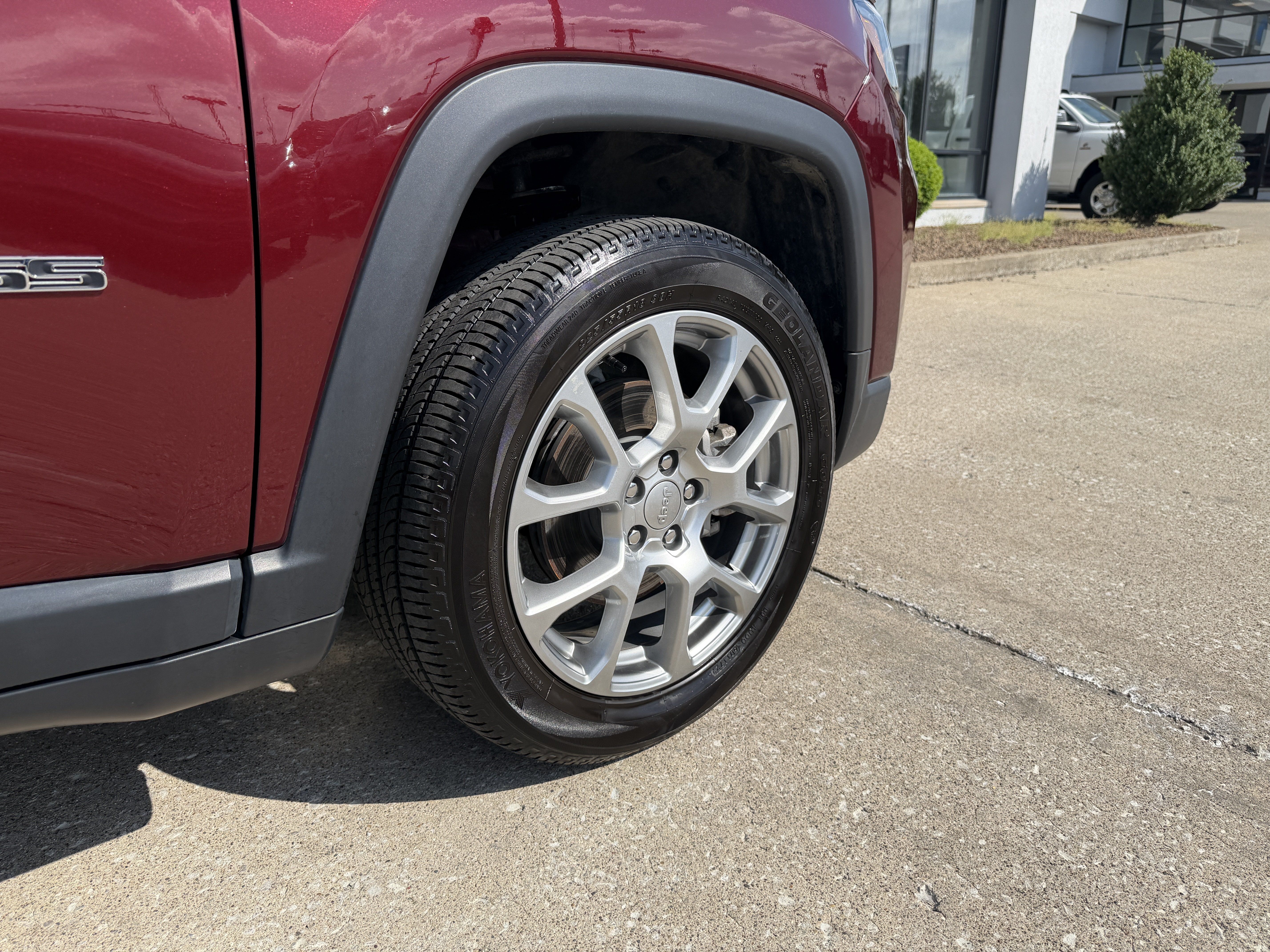 Used 2022 Jeep Compass Latitude AWD/4WD image 18