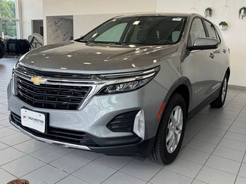 Used 2023 Chevrolet Equinox LT AWD/4WD image 35
