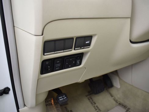 Used 2012 INFINITI QX56 4WD w/ Theater Pkg image 11