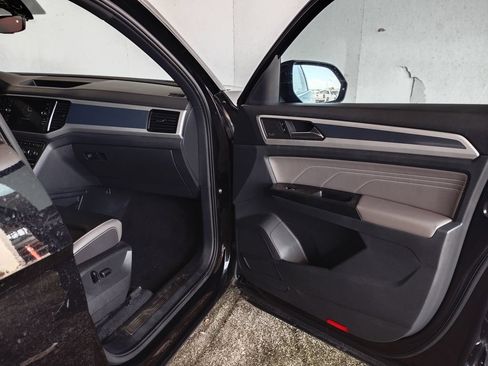 Used 2021 Volkswagen Atlas Cross Sport SEL Premium R-Line AWD/4WD image 10