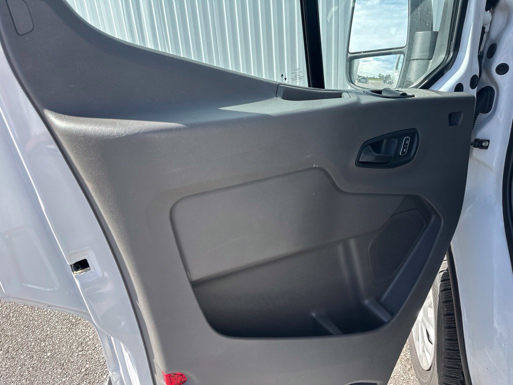 Used 2025 Ford Transit 250 Low Roof w/ Exterior Upgrade Package RWD image 13