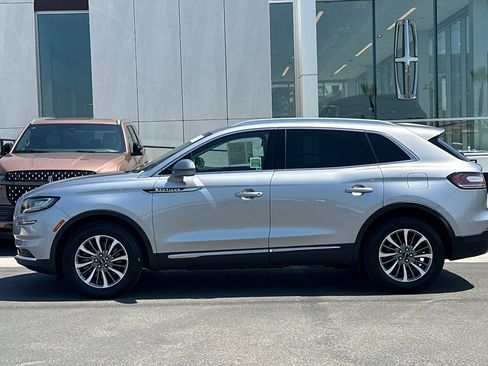 Certified 2022 Lincoln Nautilus FWD w/ Premium Package image 6