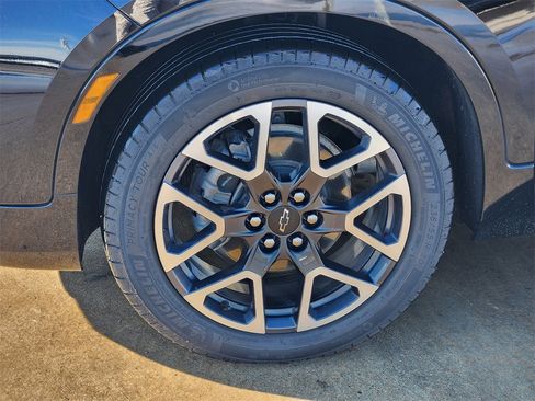 Used 2025 Chevrolet Blazer RS image 11