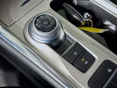 Certified 2022 Ford Explorer XLT w/ Equipment Group 202A image 19