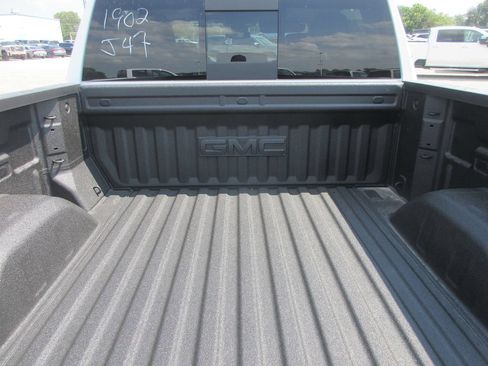 New 2026 GMC Sierra 1500 Elevation w/ Elevation Premium Package AWD/4WD image 6