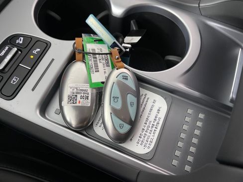 New 2026 Hyundai Ioniq 9 SEL AWD/4WD image 29