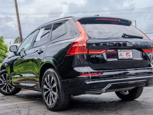 Used 2025 Volvo XC60 B5 Plus AWD/4WD image 22