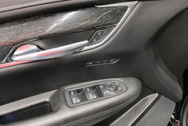Used 2021 Cadillac XT5 Premium Luxury FWD image 38