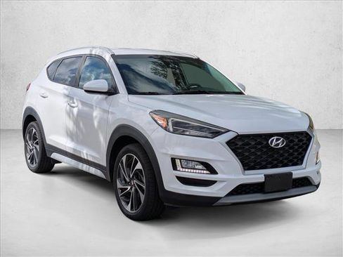 Used 2019 Hyundai Tucson Sport image 3