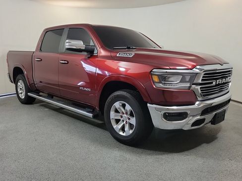 Used 2019 RAM 1500 Laramie AWD/4WD image 1
