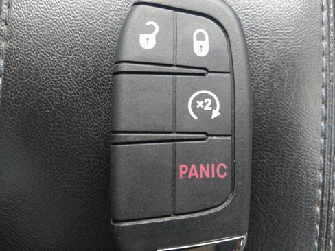 Used 2022 Jeep Compass Latitude w/ Convenience Group AWD/4WD image 32