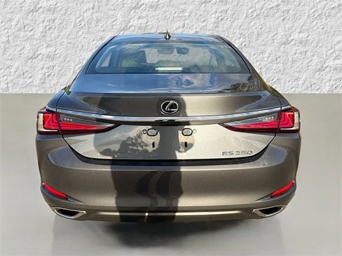 New 2025 Lexus ES 350 w/ Premium Package image 4