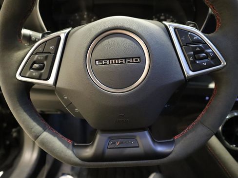 Used 2017 Chevrolet Camaro ZL1 image 25