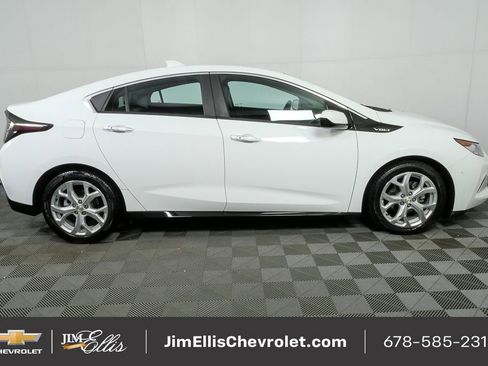 Used 2017 Chevrolet Volt Premier w/ Driver Confidence II Package image 28
