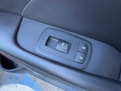 Used 2018 Dodge Challenger T/A image 32