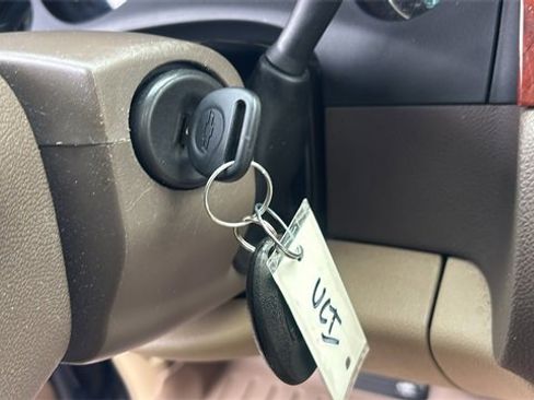 Used 2014 Chevrolet Tahoe LTZ image 16