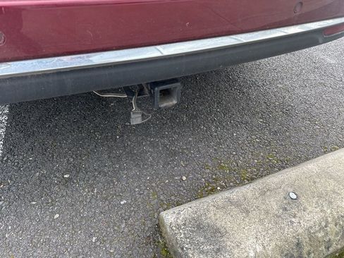 Used 2018 Chrysler Pacifica Touring-L Plus w/ Advanced Safetytec Group image 2