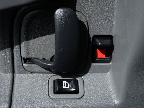 Used 2019 Chevrolet Express 4500 w/ Power Convenience Package RWD image 19