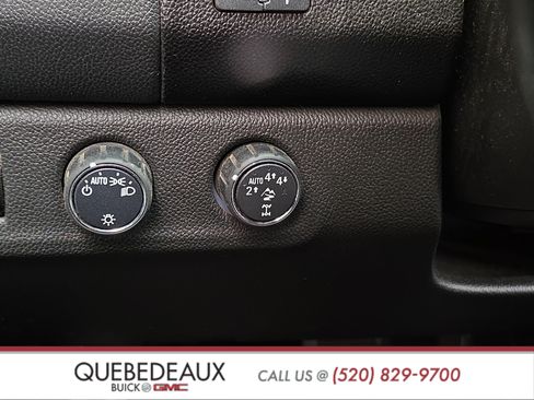 Used 2021 Chevrolet Colorado ZR2 w/ ZR2 Dusk Special Edition AWD/4WD image 38