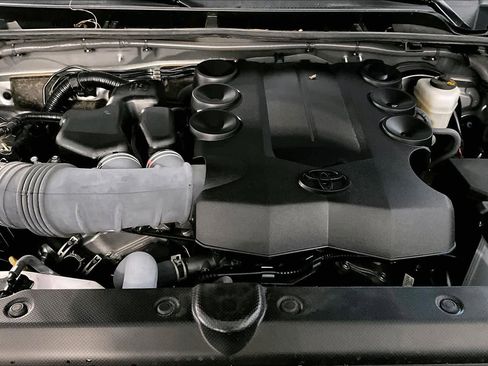 Used 2024 Toyota 4Runner SR5 Premium w/ Moonroof Package image 31