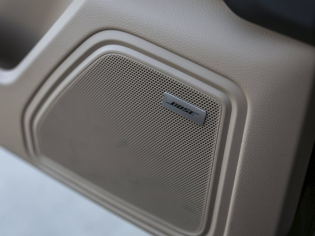 Certified 2026 Porsche Macan AWD/4WD image 28
