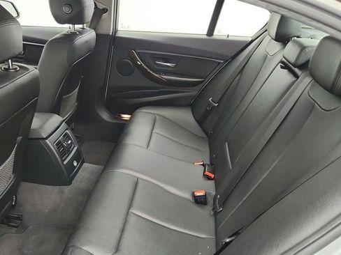 Used 2017 BMW 320i 320i Sedan with Premium and Dr image 22
