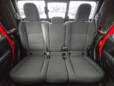 Used 2020 Jeep Gladiator Sport w/ Trailer Tow Package image 17