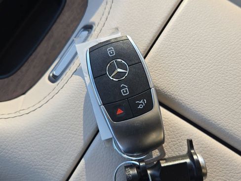 Used 2024 Mercedes-Benz GLE 450 4MATIC image 35