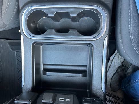 Certified 2021 Chevrolet Silverado 1500 LT Trail Boss w/ Convenience Package II image 34