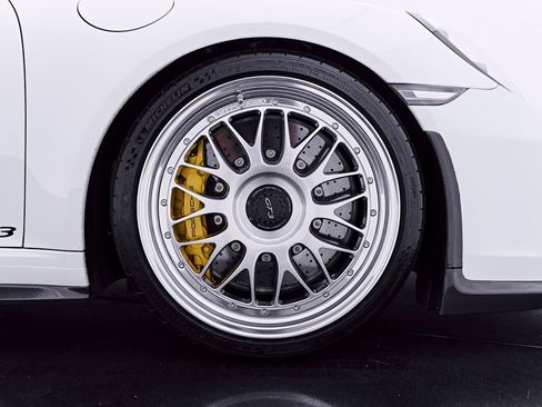 Used 2018 Porsche 911 GT3 RWD image 45