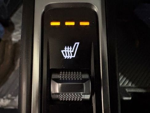 Used 2024 Kia Sorento S w/ Panoramic Sunroof Package image 9