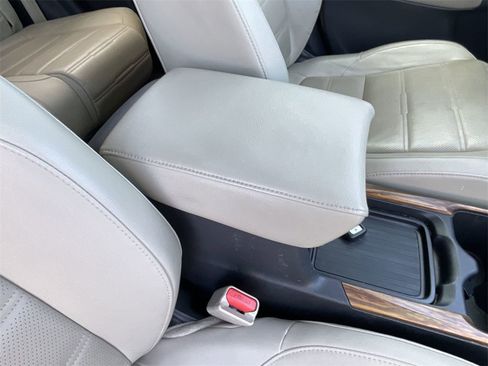 Used 2020 Honda CR-V Touring image 33