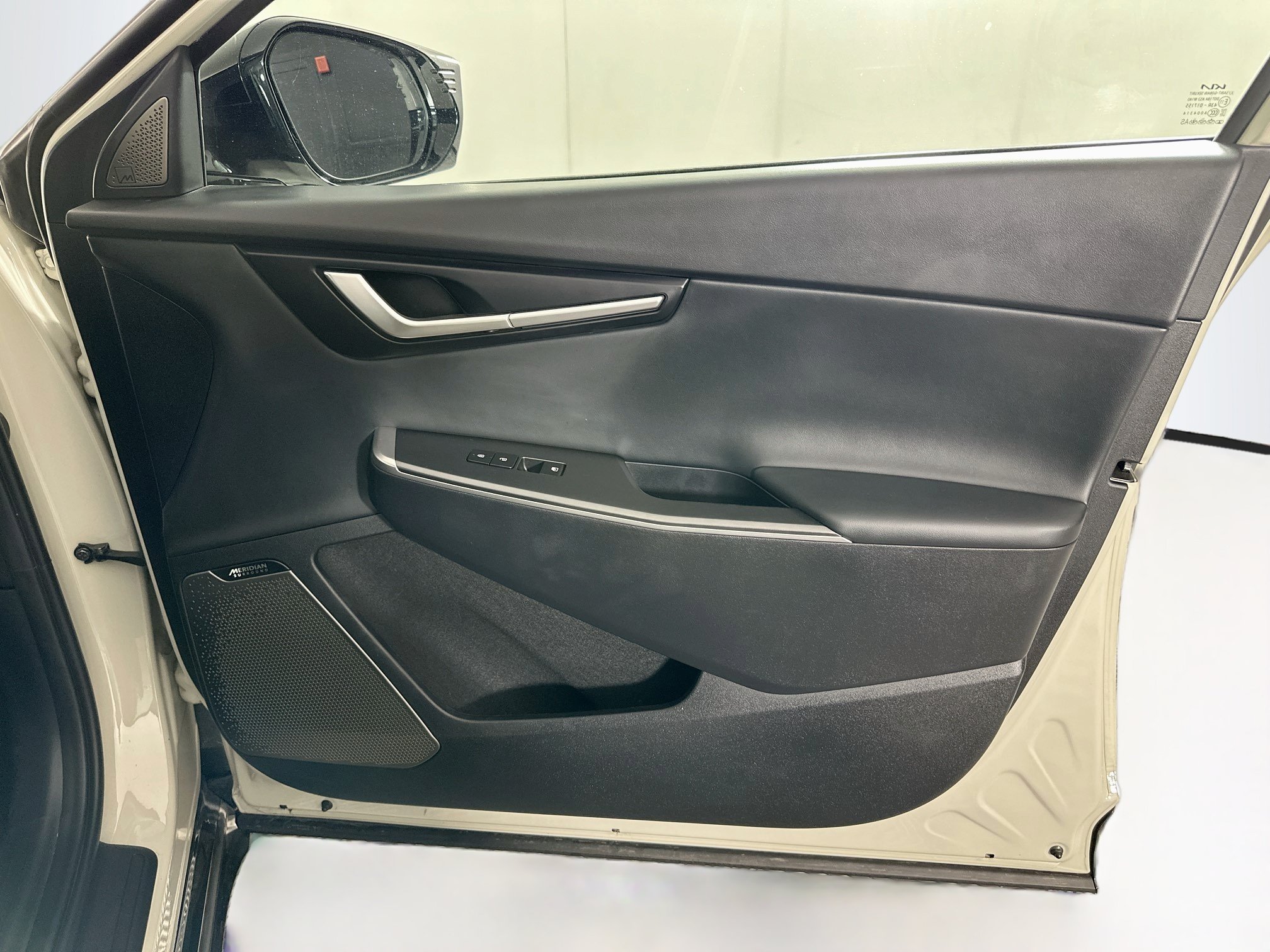 Used 2024 Kia EV6 Wind RWD image 32