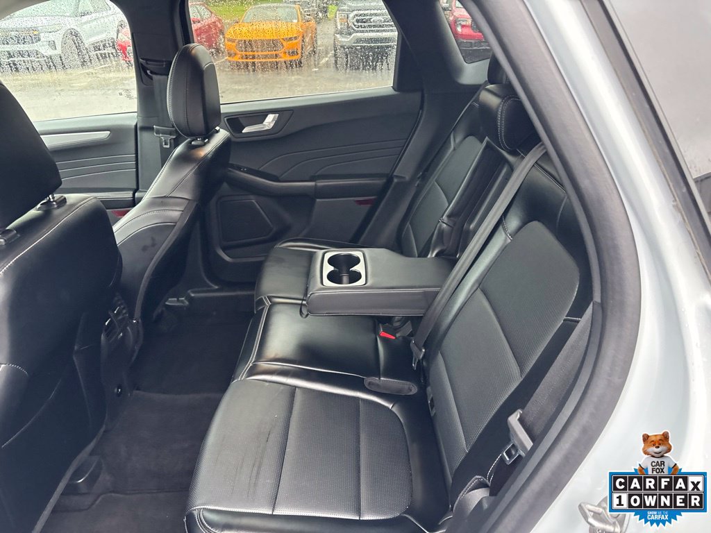 Used 2025 Ford Escape Platinum AWD/4WD image 29